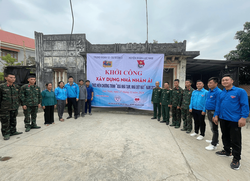 Trung đoàn 12 khởi công xây dựng nhà nhân ái tặng đồng đội