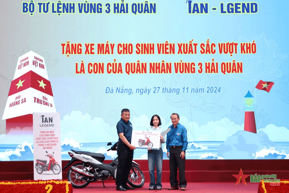 Chương trình “Vì Hoàng Sa, Trường Sa thân yêu” tại Vùng 3 Hải quân