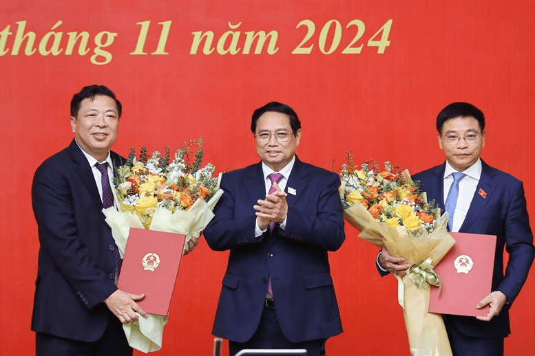 Thủ tướng Phạm Minh Chính trao quyết định bổ nhiệm Bộ trưởng Bộ Tài chính và Bộ trưởng Bộ Giao thông vận tải