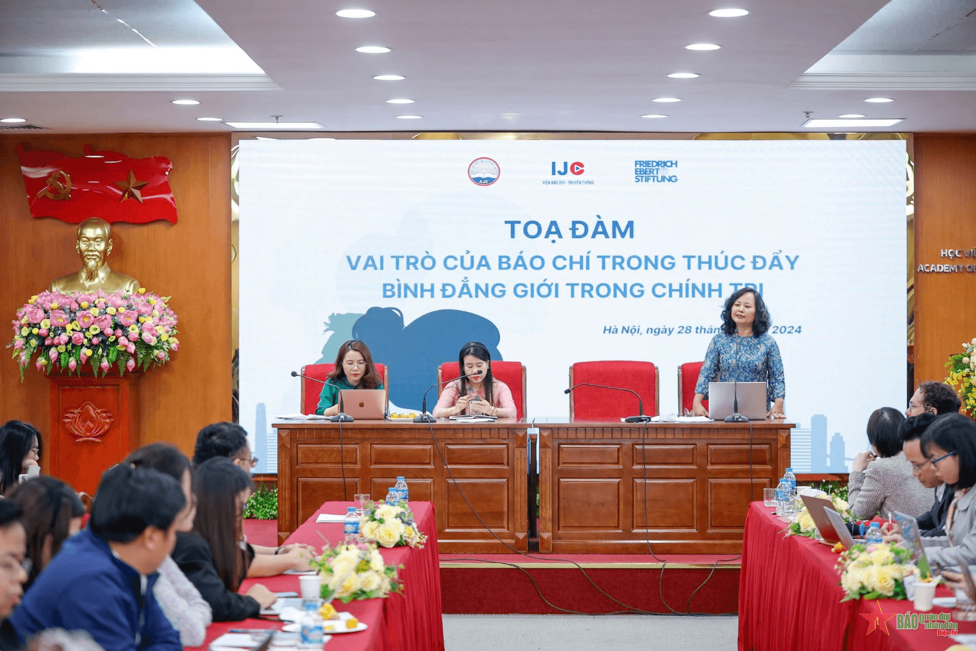 Tọa đàm về báo chí thúc đẩy bình đẳng giới trong chính trị
