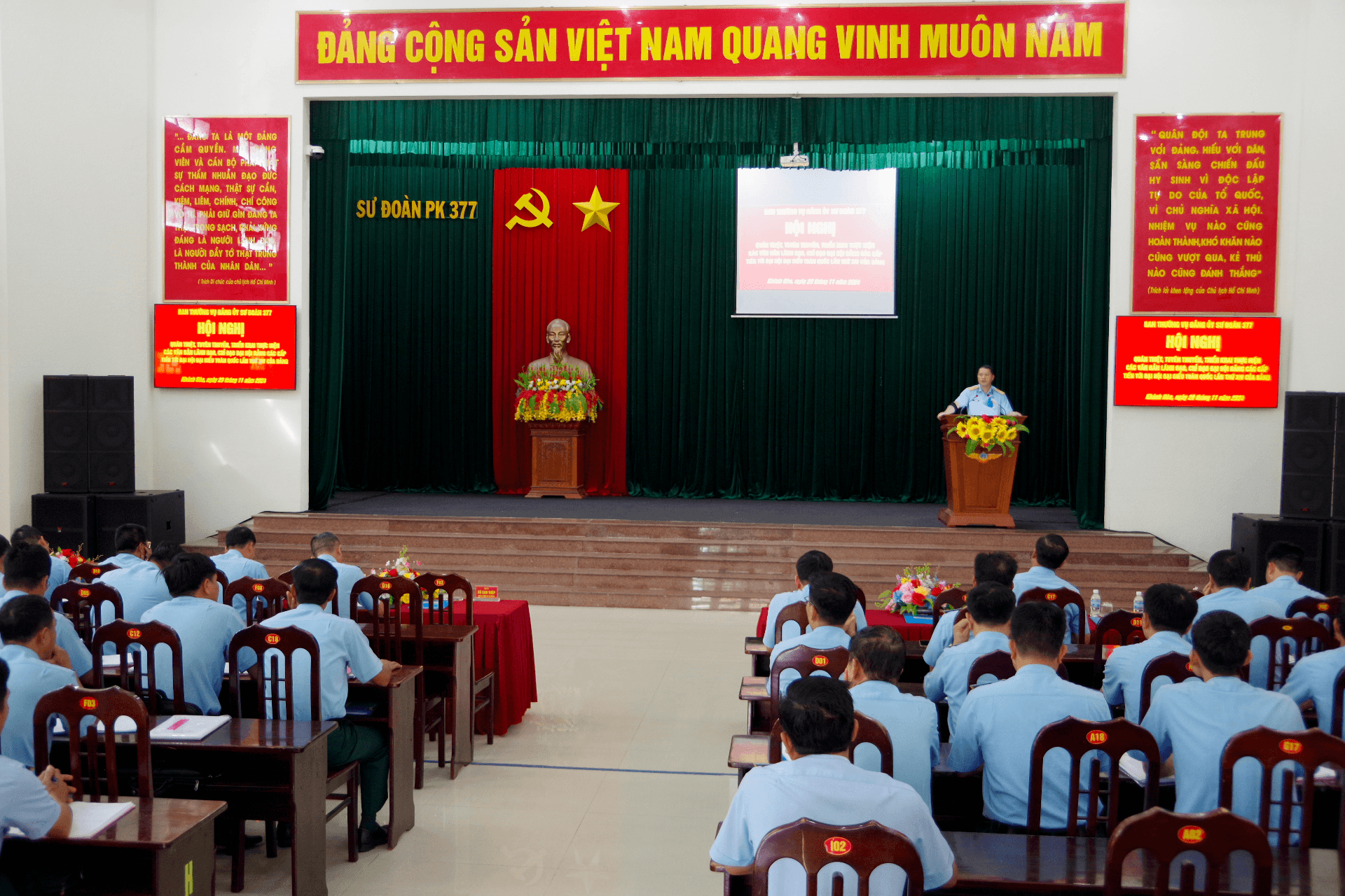 Triển khai thực hiện các văn bản lãnh đạo, chỉ đạo đại hội đảng các cấp