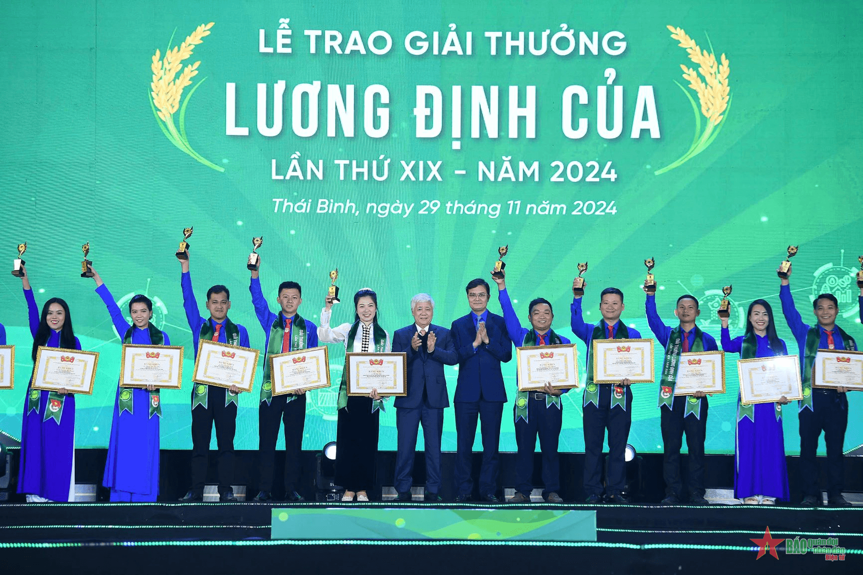 36 thanh niên nông thôn nhận Giải thưởng Lương Định Của năm 2024
