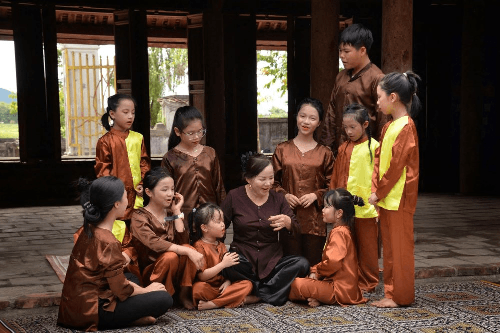 Trao truyền vẻ đẹp dân ca ví, giặm