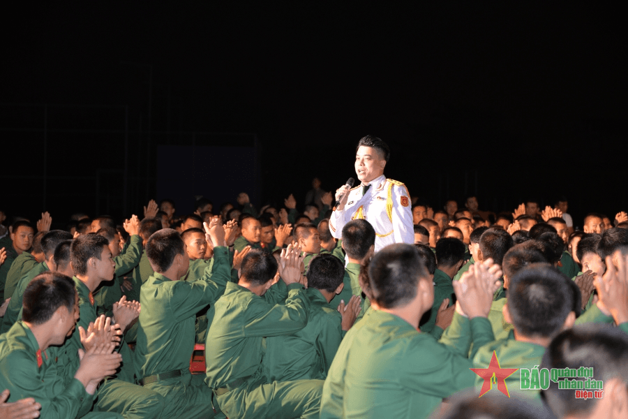 Lạc quan cách mạng - năng lượng tinh thần tích cực của Bộ đội Cụ Hồ