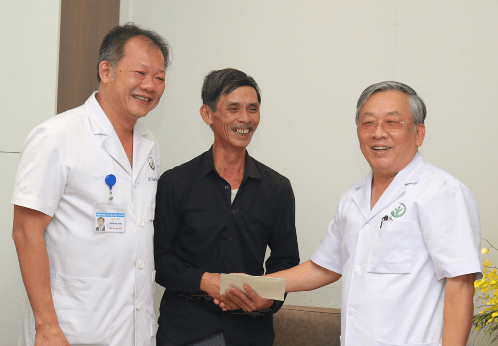 Cuộc hội ngộ xúc động sau 14 năm diễn ra ca ghép gan từ người chết não đầu tiên tại Việt Nam