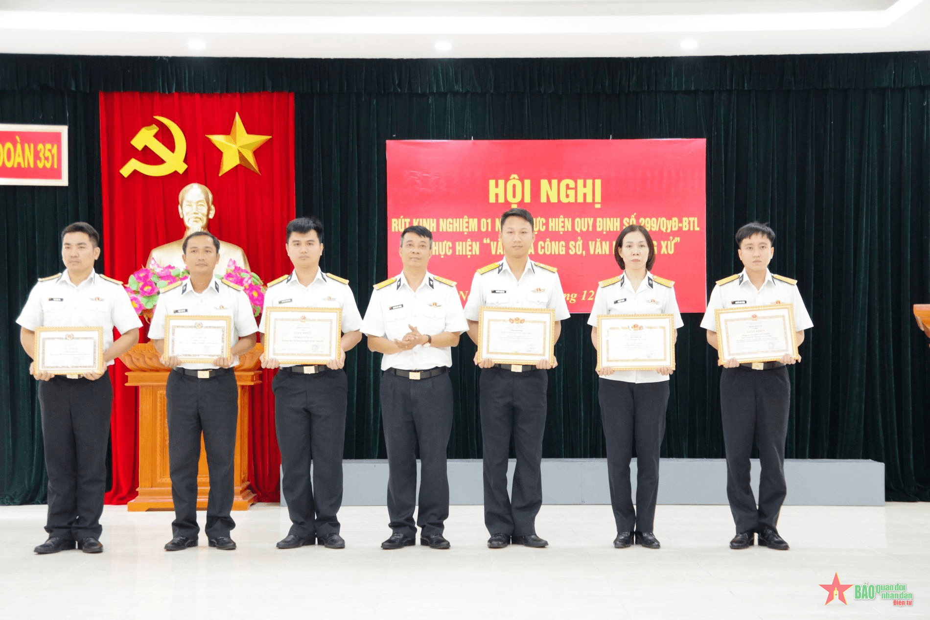 Trung đoàn 351 (Vùng 3 Hải quân) thực hiện “văn hóa công sở, văn hóa ứng xử”
