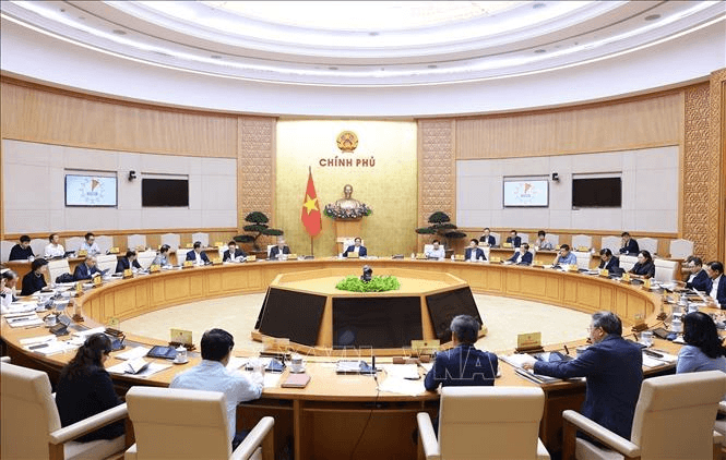 Thủ tướng Phạm Minh Chính: Tháo gỡ điểm nghẽn để đạt mục tiêu tăng trưởng 2 con số