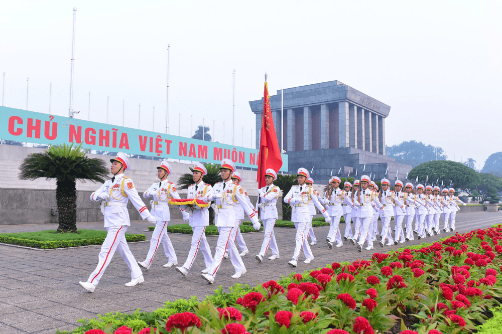 Trung hiếu - phẩm chất ngời sáng danh hiệu Bộ đội Cụ Hồ