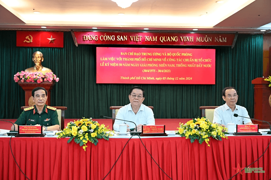 Ban chỉ đạo Trung ương và Bộ Quốc phòng làm việc với TP Hồ Chí Minh về kỷ niệm 50 năm Ngày giải phóng miền Nam