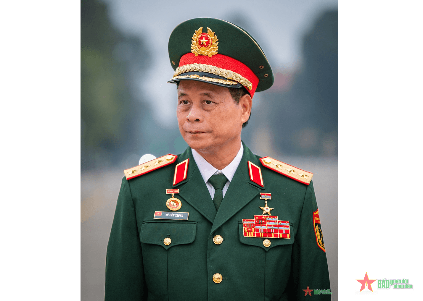 Những tấm gương bình dị mà cao quý: Cảm phục những tấm gương thầm lặng đang âm thầm cống hiến trong thời bình