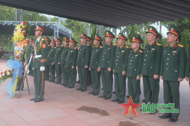 Đoàn công tác Cục Tài chính, Bộ Quốc phòng hoạt động tri ân tại tỉnh Quảng Trị