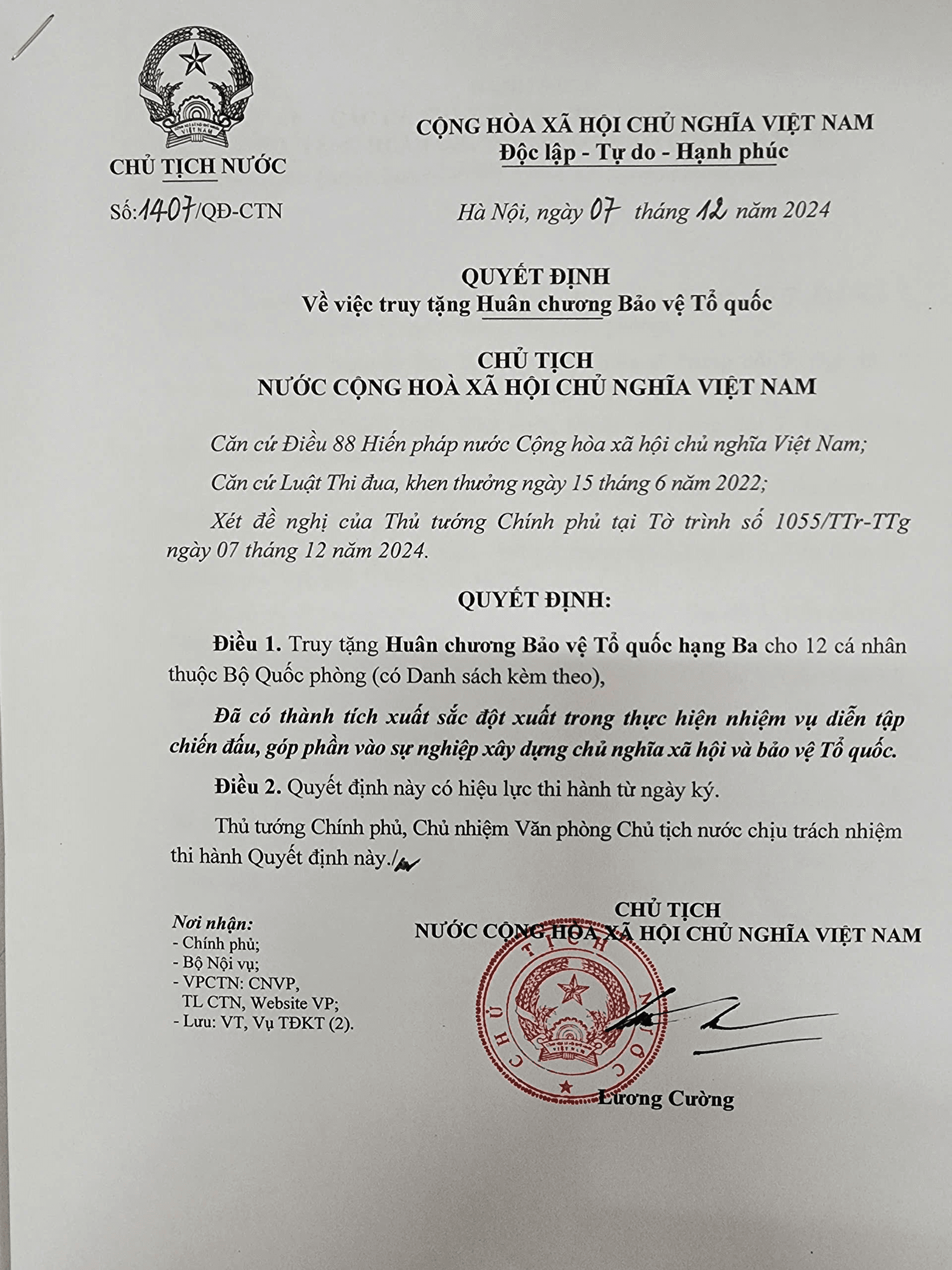 Truy tặng Huân chương Bảo vệ Tổ quốc đối với 12 đồng chí hy sinh trong diễn tập tại Quân khu 7