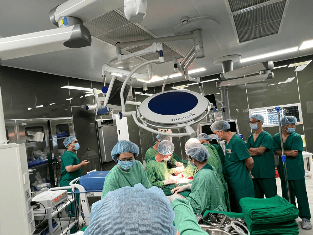 Bệnh viện Thanh Nhàn lần đầu tiên thực hiện ca lấy tạng từ người hiến sau khi chết não