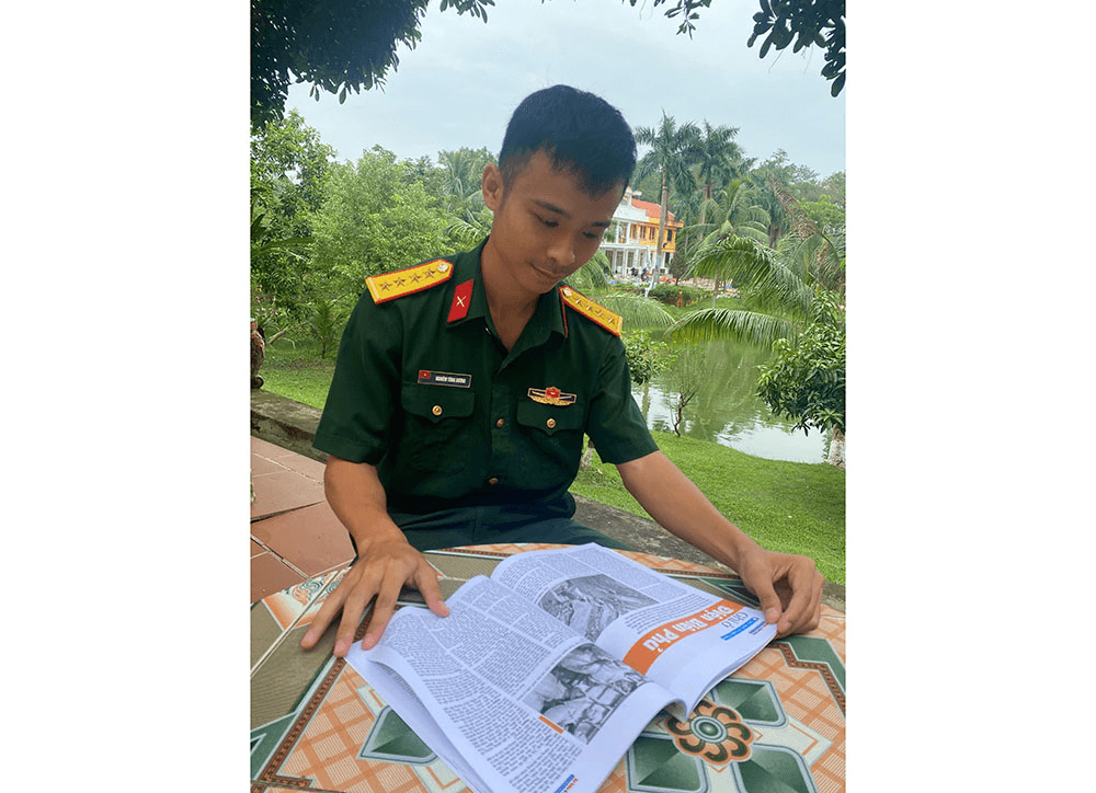 Chính trị viên nhiệt huyết, sáng tạo
