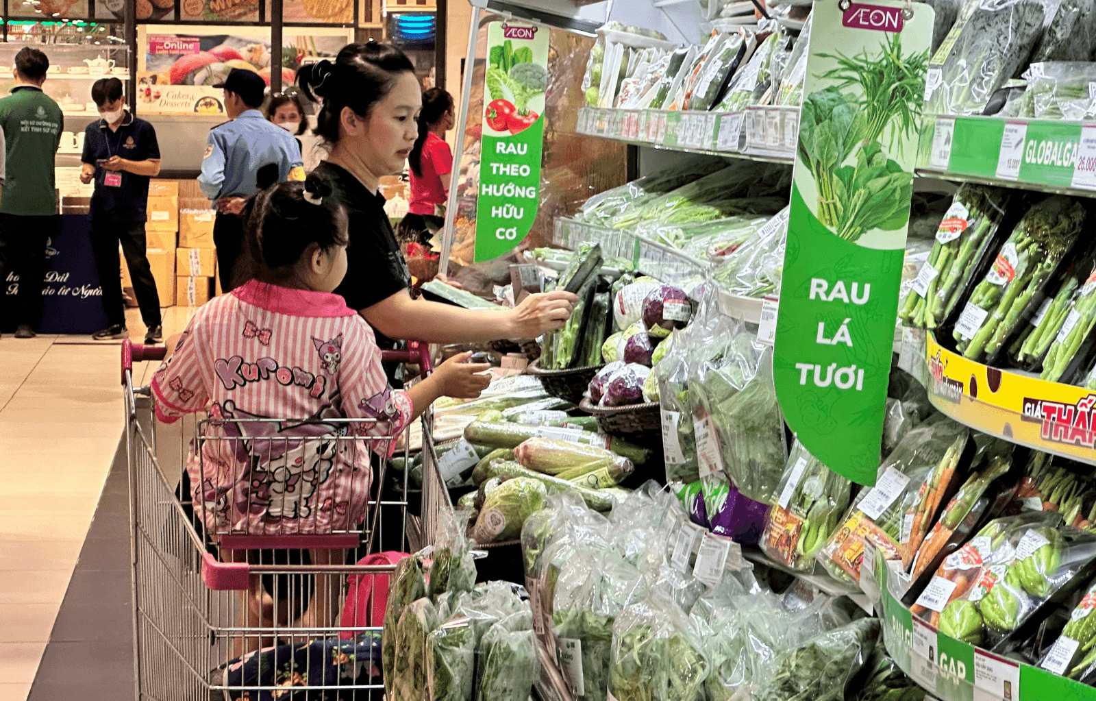Bảo đảm nguồn cung ứng, bình ổn giá dịp Tết