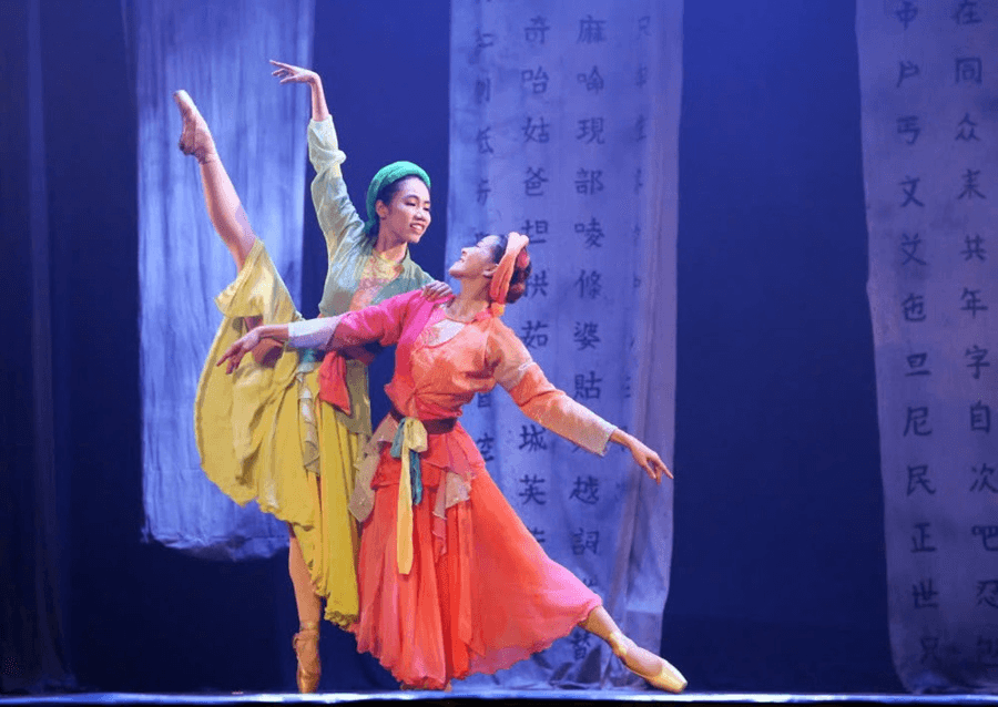 Truyện Kiều sống động trong giao thoa nghệ thuật Đông - Tây