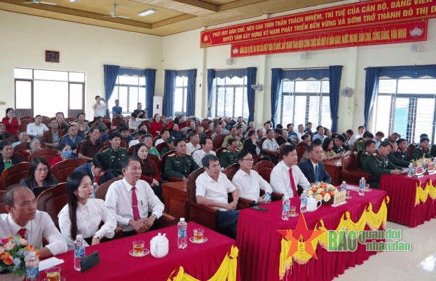 Ấm áp nghĩa tình Ngày hội văn hóa quân dân