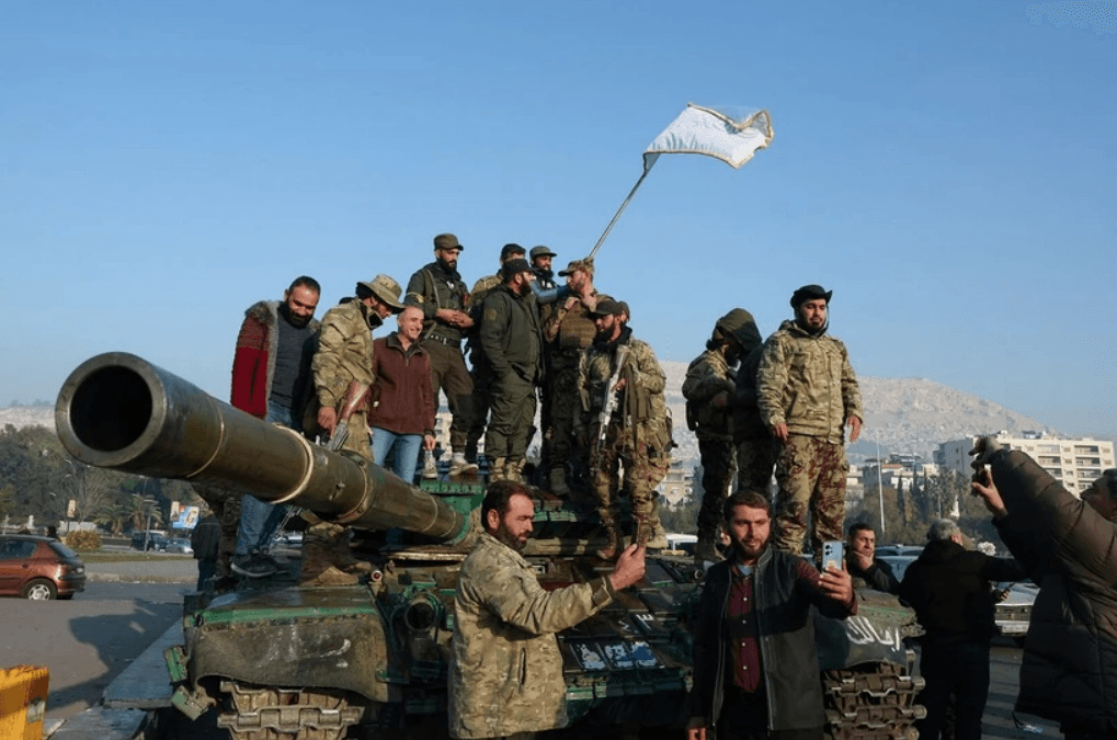 Hezbollah thừa nhận tạm thời mất đường tiếp tế qua Syria