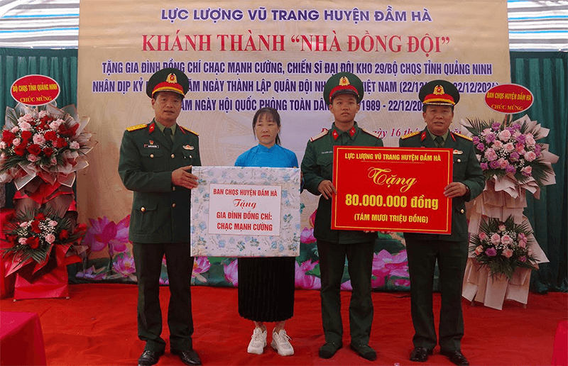Khánh thành, bàn giao “Nhà đồng đội” tặng chiến sĩ nhập ngũ năm 2024