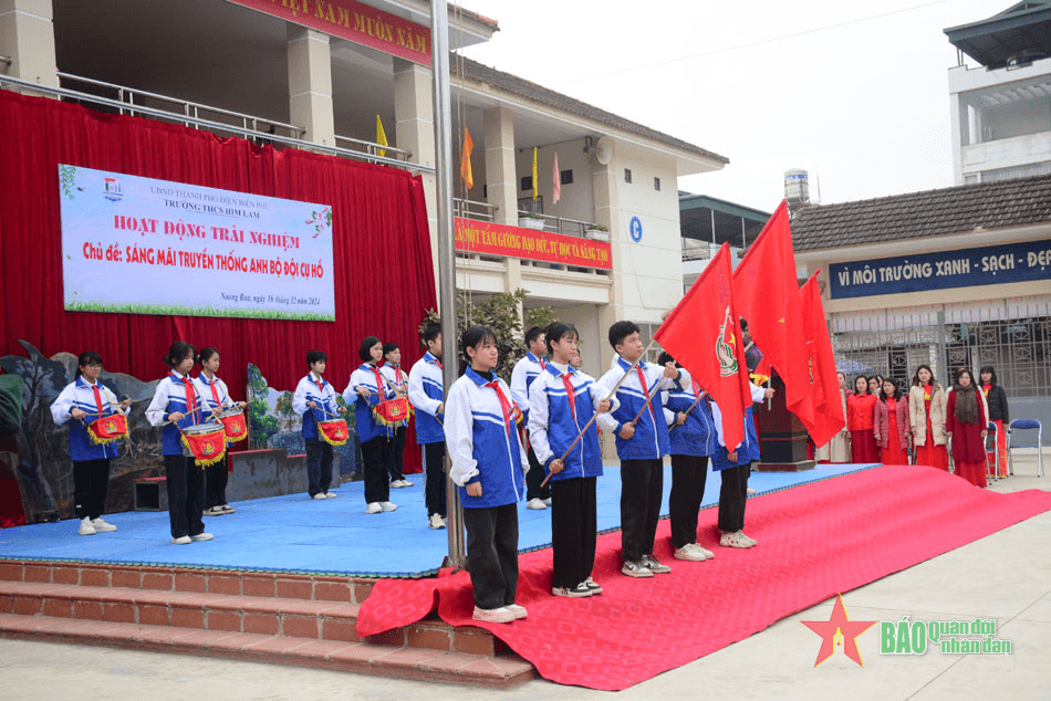 Điện Biên: Mít tinh kết hợp hoạt động trải nghiệm kỷ niệm 80 năm Ngày thành lập Quân đội nhân dân