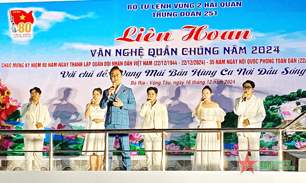Liên hoan văn nghệ “Vang mãi bản hùng ca nơi đầu sóng”