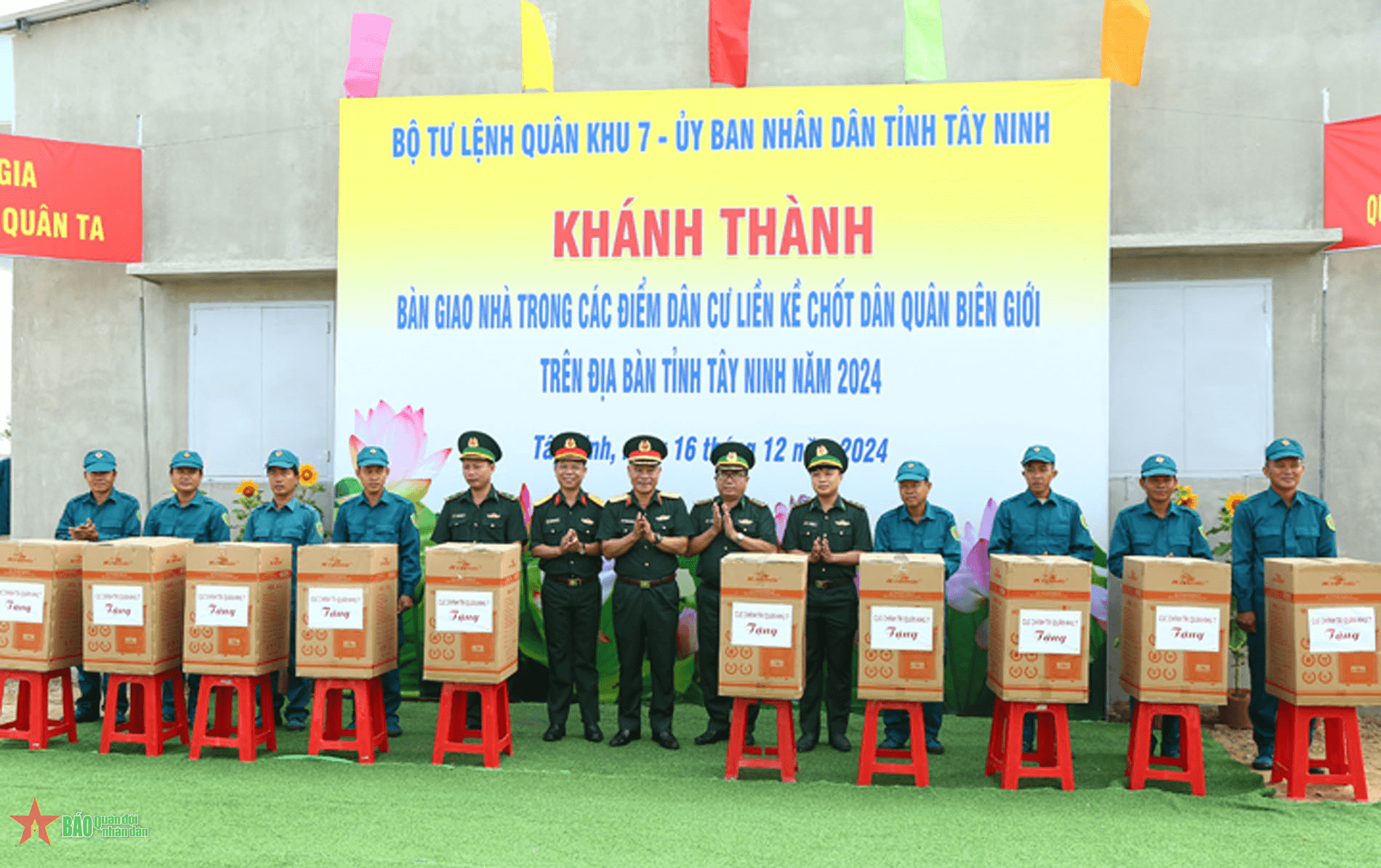 Quân khu 7 phối hợp khánh thành, bàn giao 30 căn nhà tại các điểm dân cư biên giới Tây Ninh