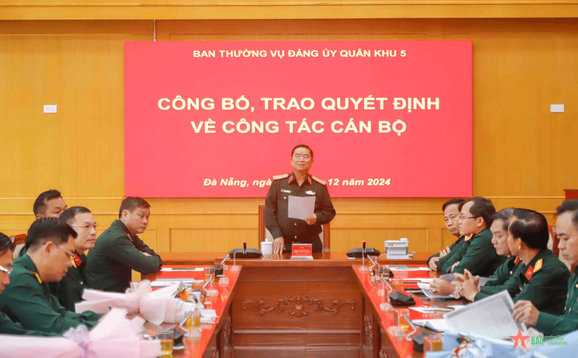 Quân khu 5 công bố, trao quyết định về công tác cán bộ