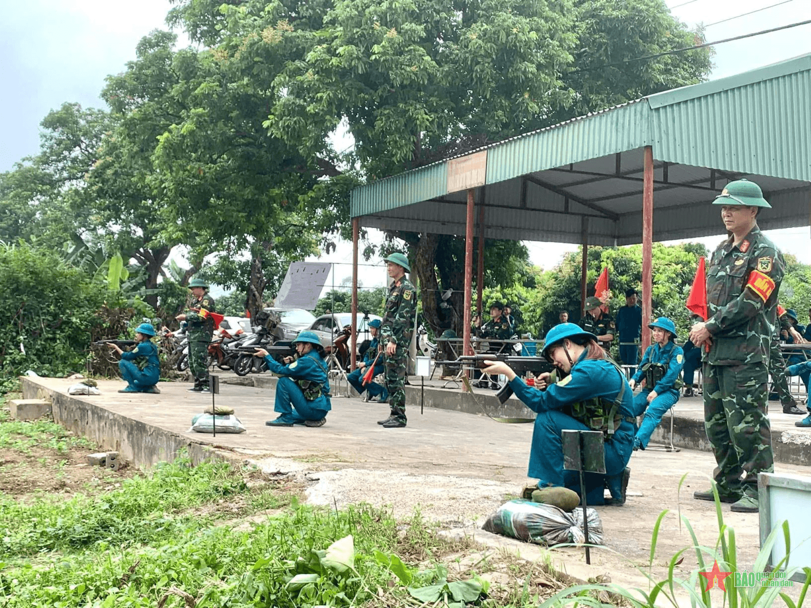 Bảo đảm tốt quân sự, quốc phòng để phát triển kinh tế - xã hội nhanh, bền vững
