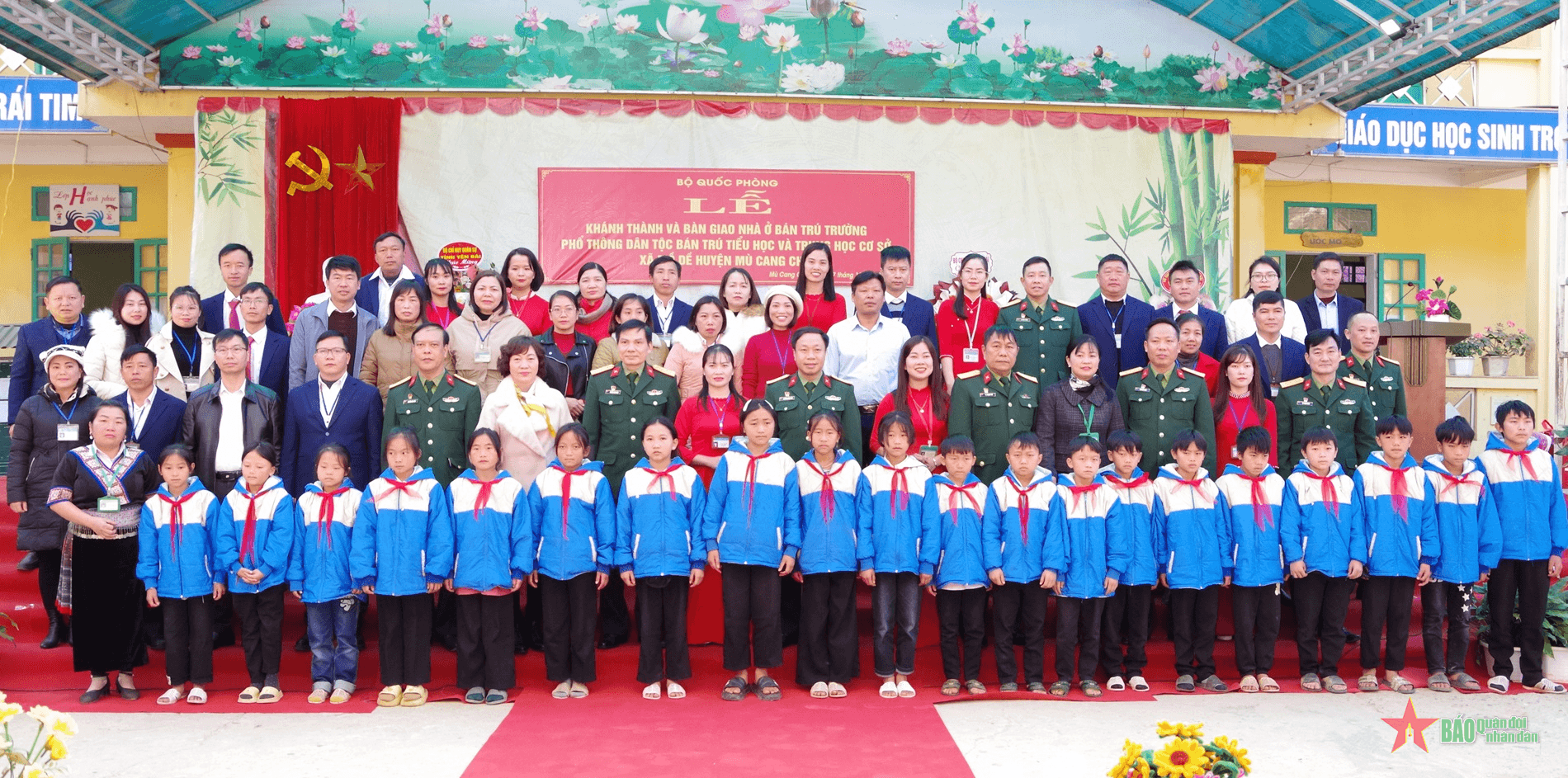 Bộ Quốc phòng khánh thành và bàn giao nhà ở bán trú tại xã Mồ Dề, huyện Mù Cang Chải