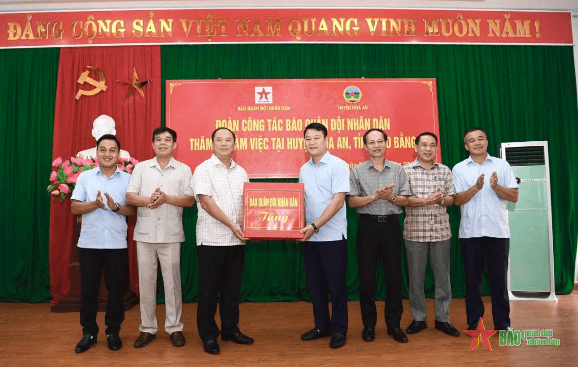 Đồng hành, sẻ chia trong hành trình phát triển của huyện Hòa An
