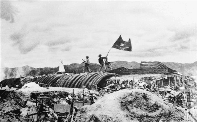 Lừng lẫy năm châu, chấn động địa cầu