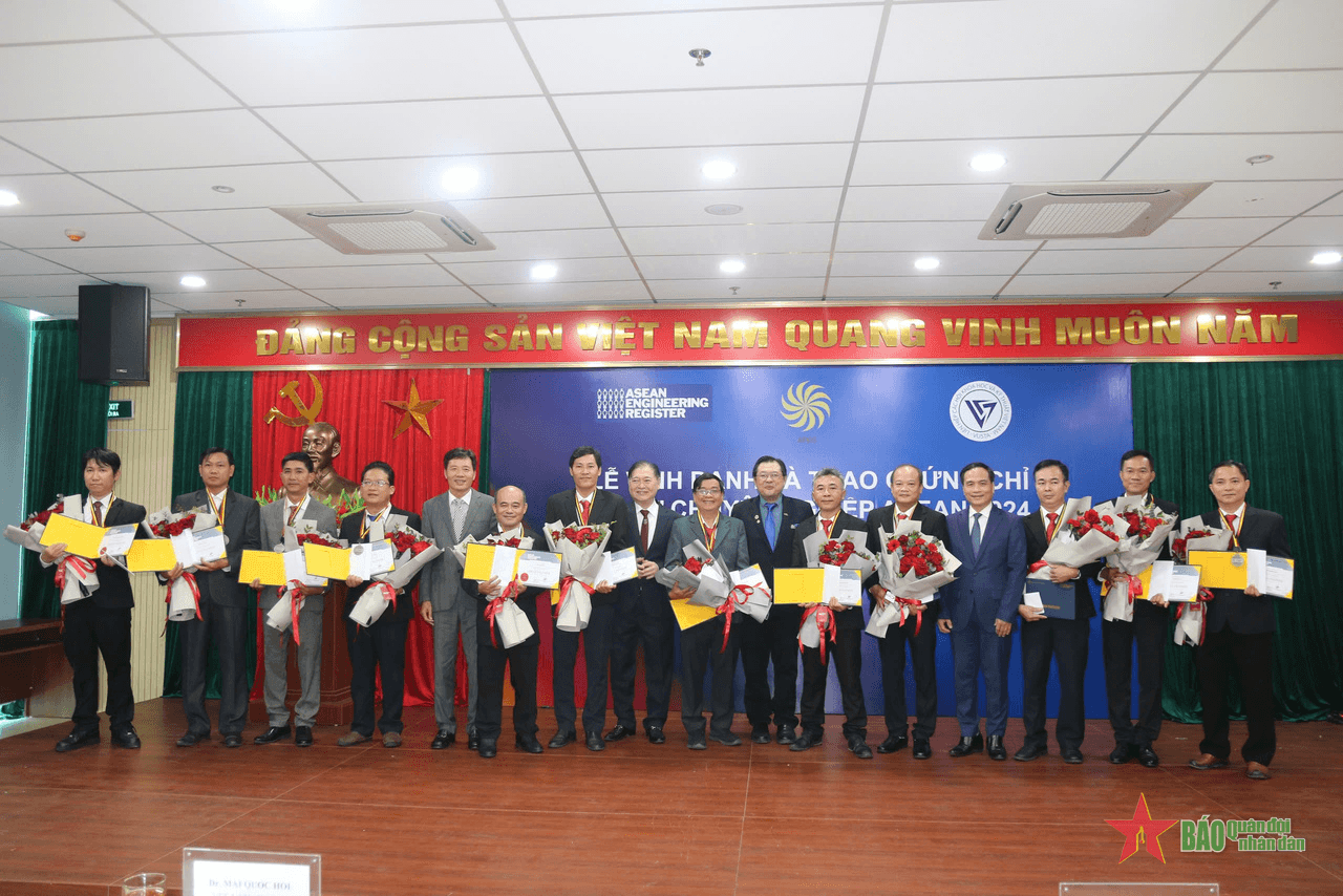 Trao chứng chỉ kỹ sư chuyên nghiệp ASEAN cho 77 kỹ sư Việt Nam