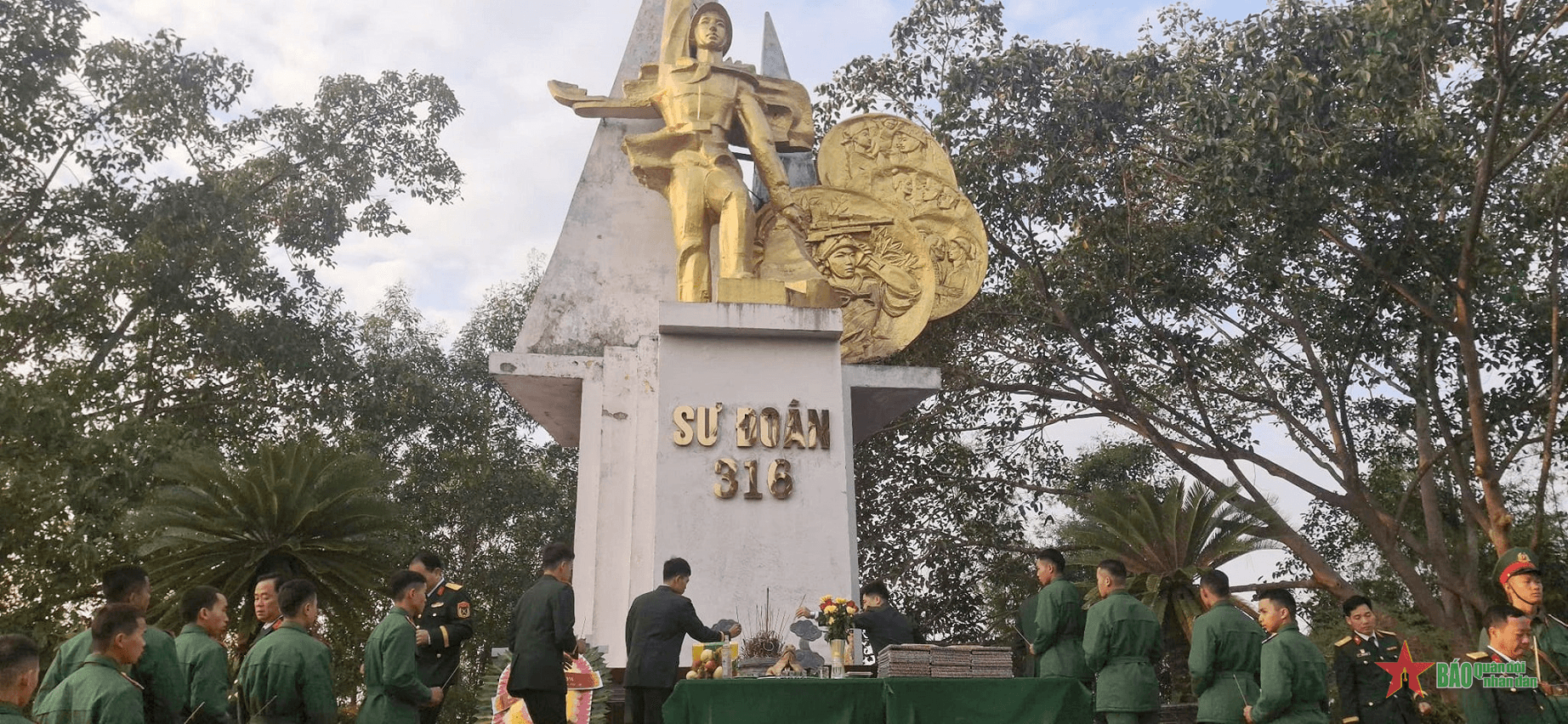 Sư đoàn 316 khen thưởng đợt thi đua cao điểm 80 năm Ngày thành lập Quân đội