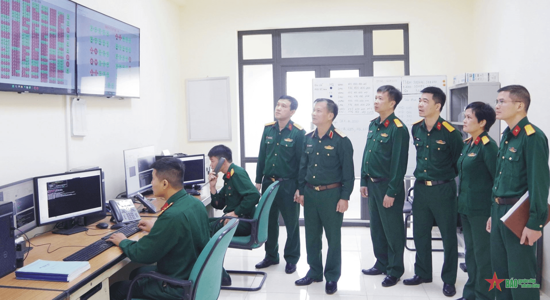 Xây dựng ngành cơ yếu Quân đội chính quy, tiến thẳng lên hiện đại