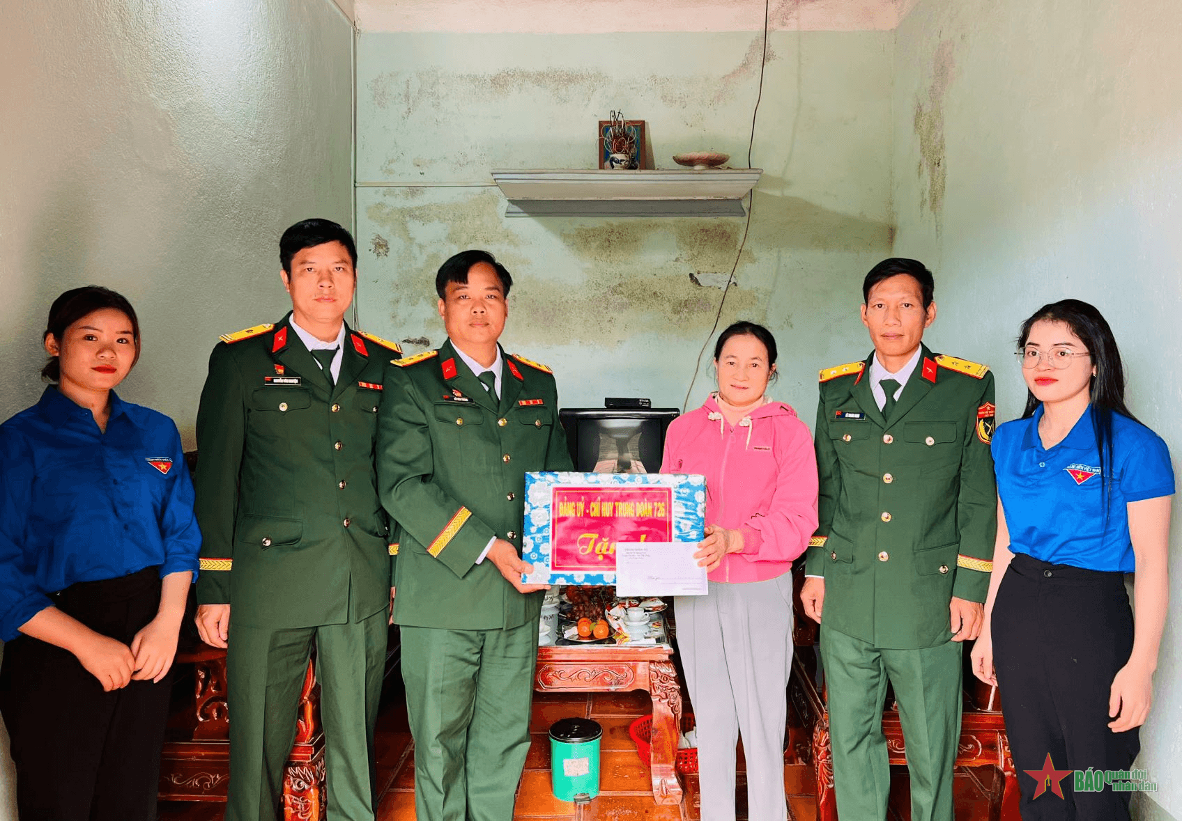 Trung đoàn 726 tổ chức nhiều hoạt động tri ân thiết thực