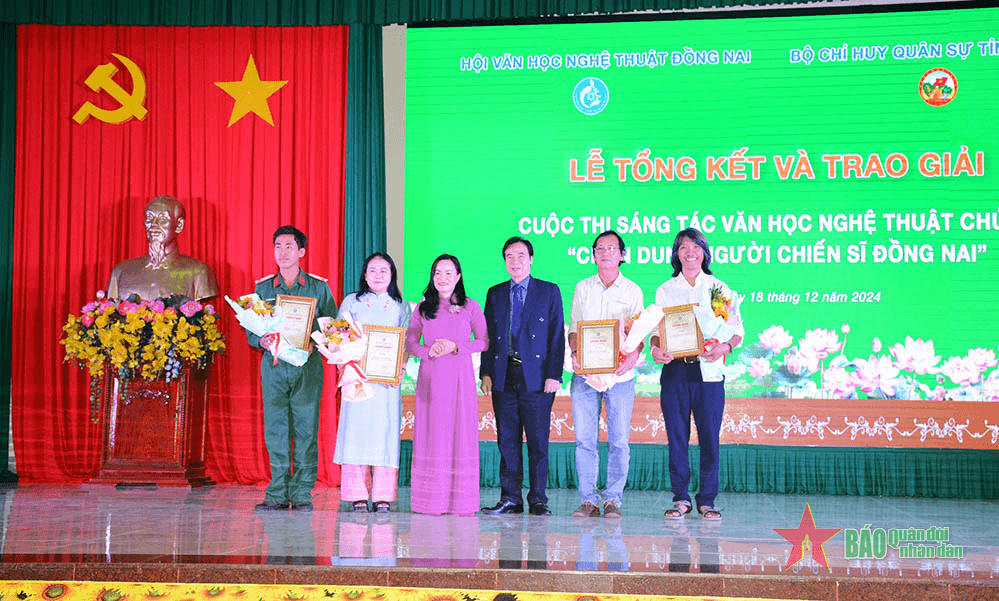 Trao giải cuộc thi tìm hiểu về Quân đội nhân dân Việt Nam và sáng tác về lực lượng vũ trang tỉnh Đồng Nai