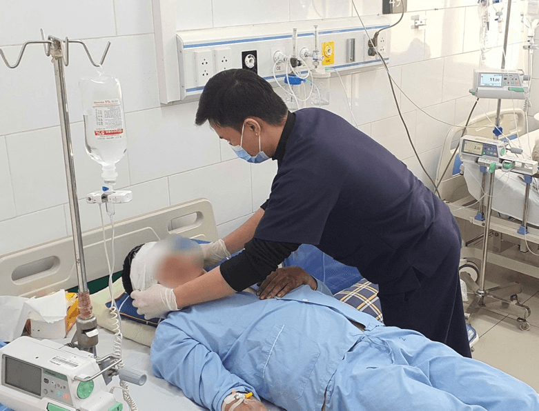 Sức khỏe 4 nạn nhân trong vụ cháy quán cà phê trên đường Phạm Văn Đồng tiến triển tốt