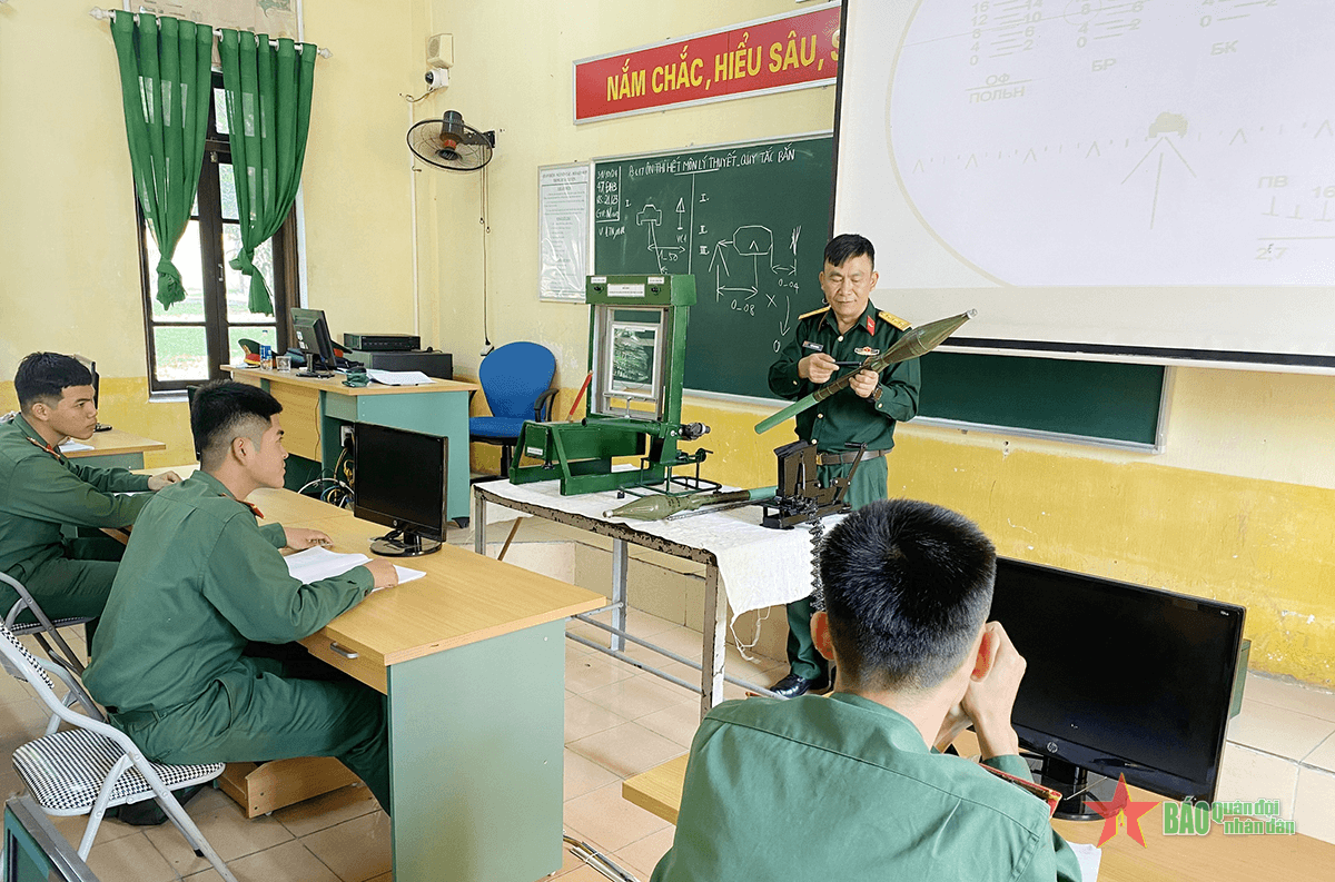 Người thầy ở Trường Sĩ quan Tăng thiết giáp