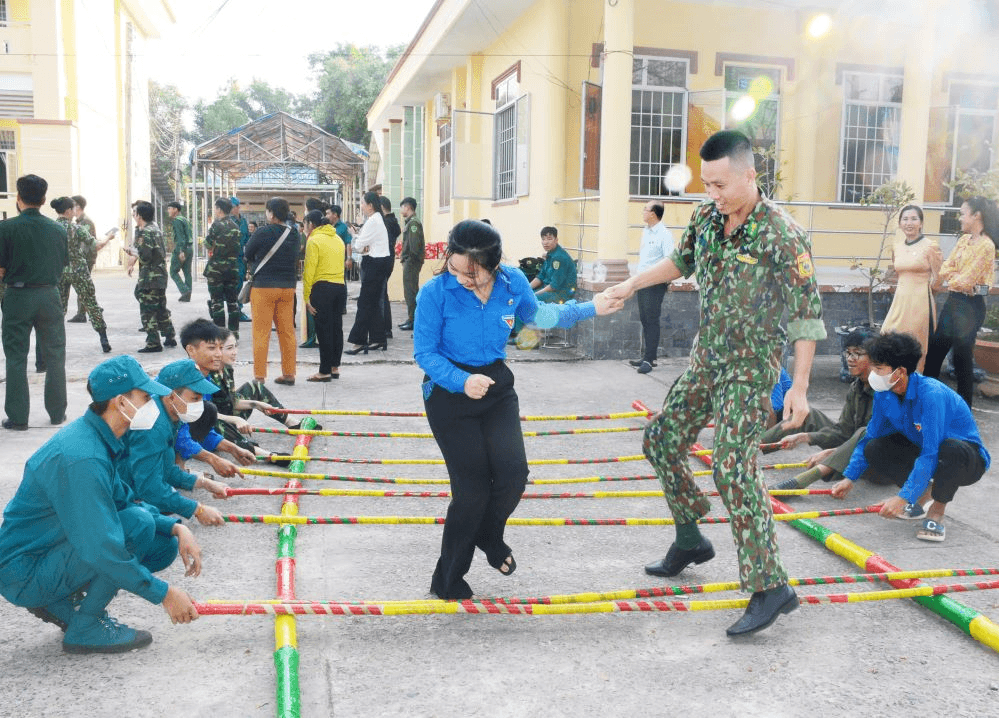 Chung sức xây dựng vùng biên giới yên bình, no ấm