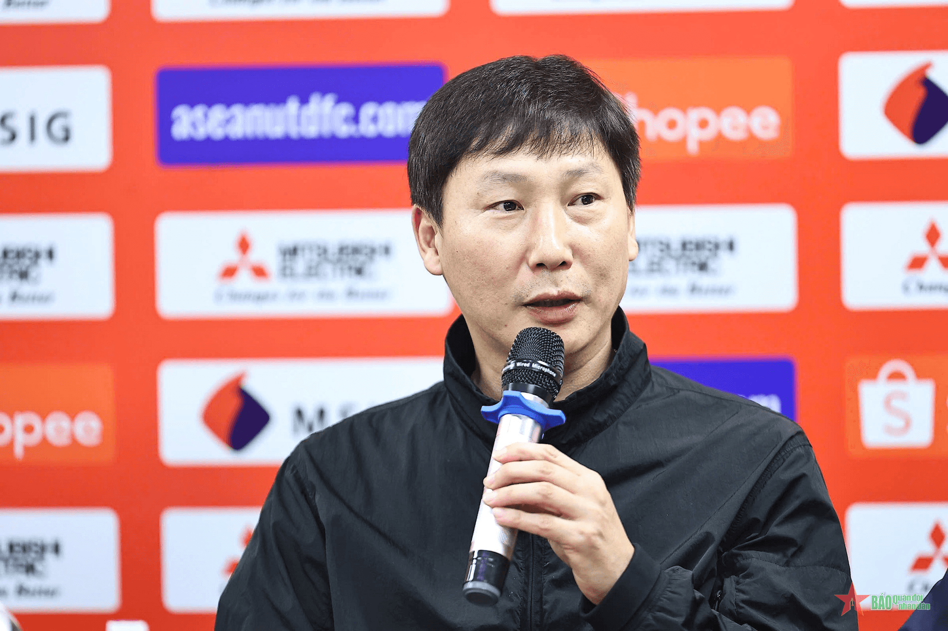 HLV Kim Sang-sik: “Nguyễn Xuân Son muốn đá hết trận để tận hưởng”