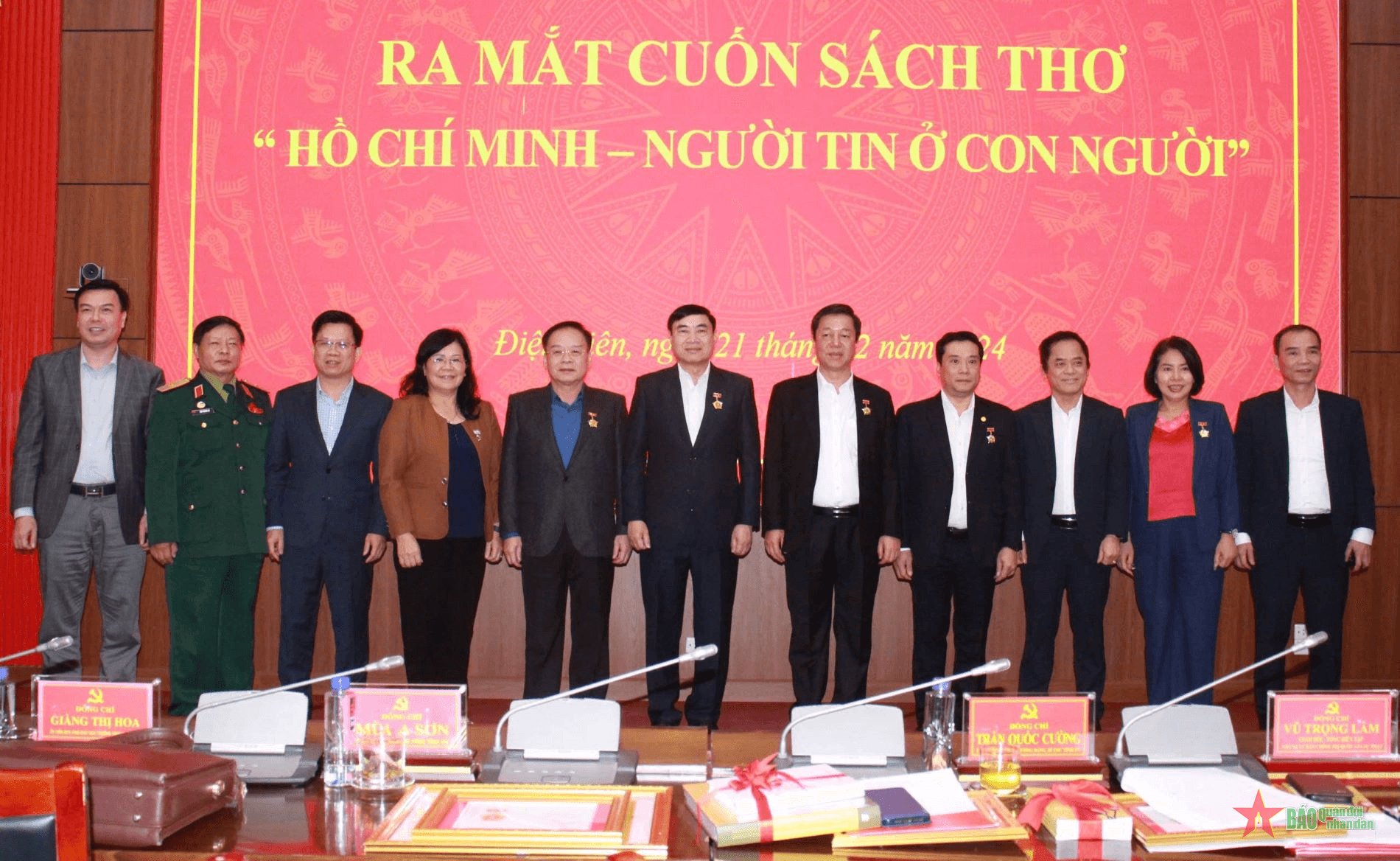 Ra mắt tập thơ về Chủ tịch Hồ Chí Minh