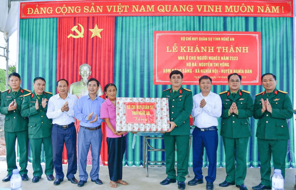 Ngời sáng văn hóa đạo đức Bộ đội Cụ Hồ