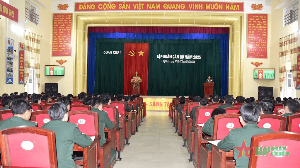 Quân khu 4 khai mạc tập huấn cán bộ năm 2025