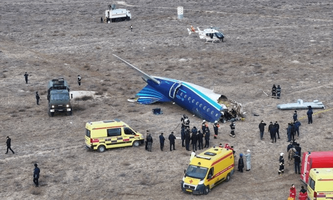 Vụ rơi máy bay tại Kazakhstan: AZAL tạm dừng các chuyến bay đến Chechnya để điều tra