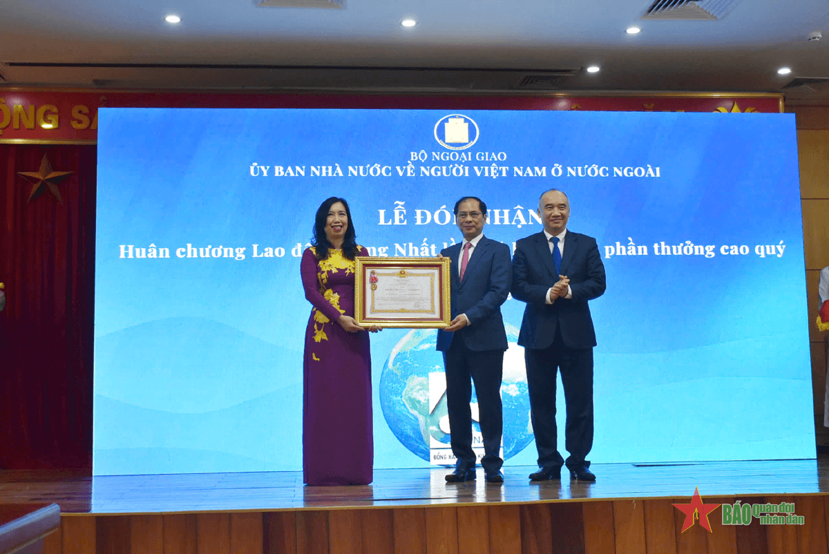 Nghị quyết số 36 của Bộ Chính trị đã khơi thông nguồn lực của kiều bào