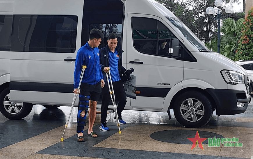 Hồ Tấn Tài bị dập dây chằng chéo đầu gối, lỡ chung kết ASEAN Cup 2024