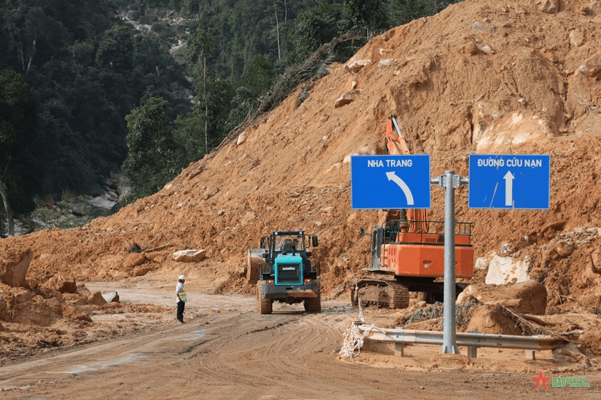 Khánh Hòa: Đèo Khánh Lê thông xe 2 làn 24/24 giờ