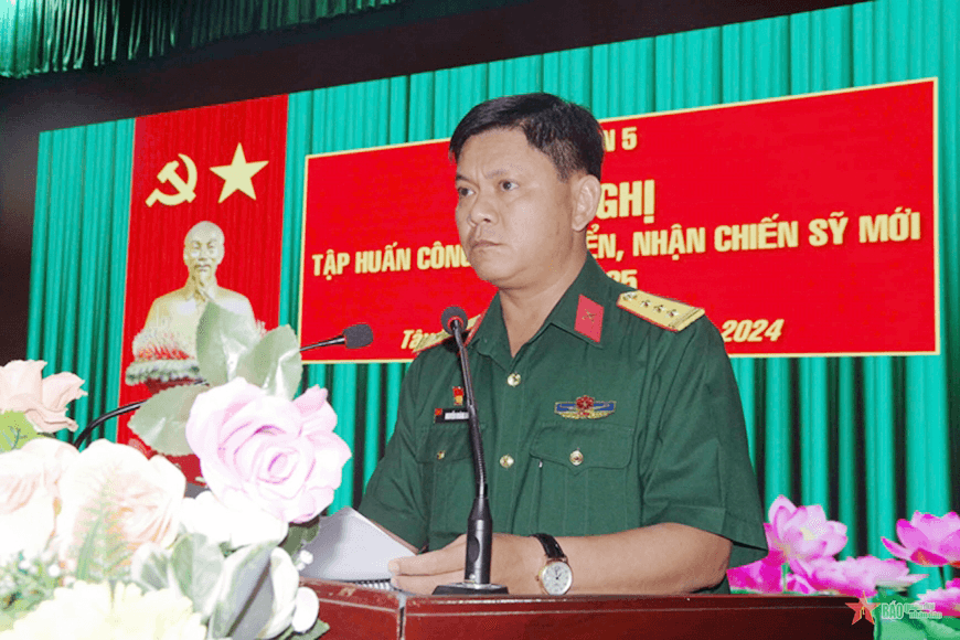 Sư đoàn 5 (Quân khu 7) tập huấn công tác tuyển, nhận chiến sĩ mới năm 2025