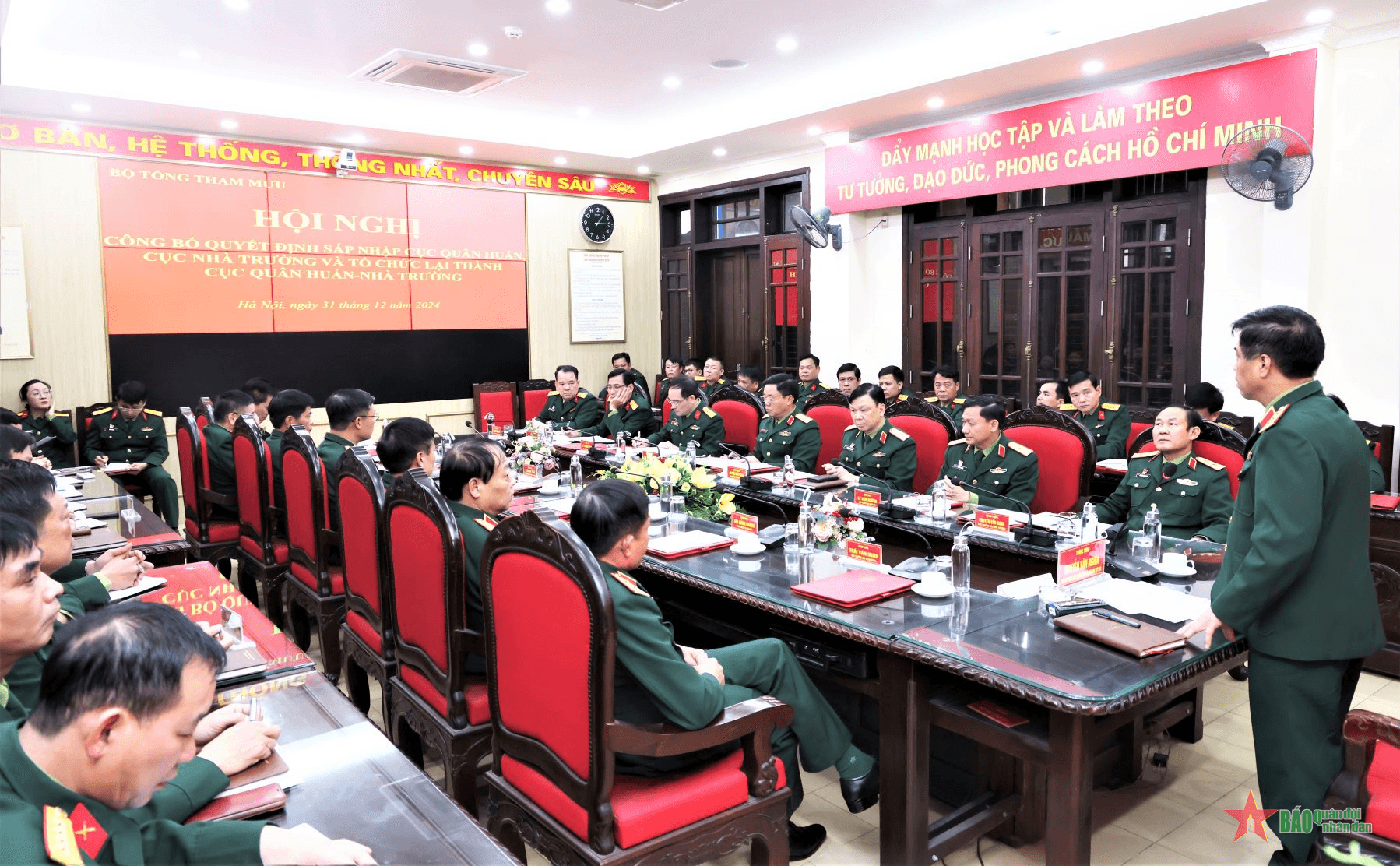 Công bố Quyết định sáp nhập Cục Quân huấn và Cục Nhà trường