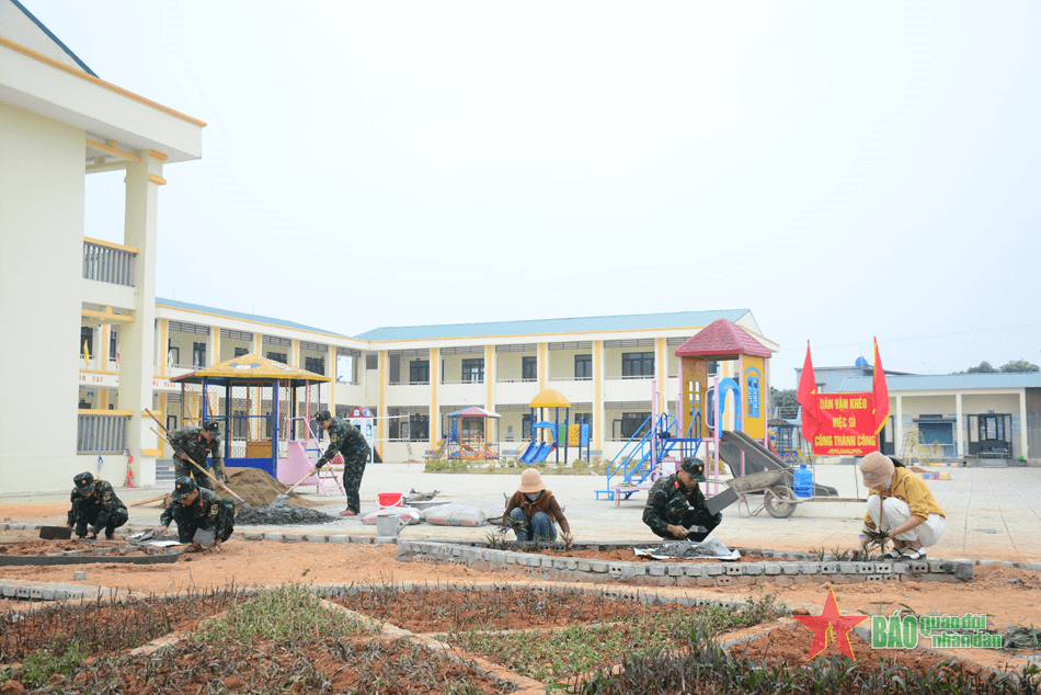 Bao nhiêu việc nghĩa, bấy nhiêu ân tình!